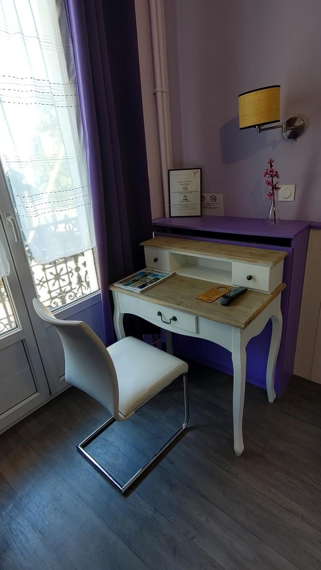 Hotel Le Colibri Aix-les-Bains Eksteriør billede