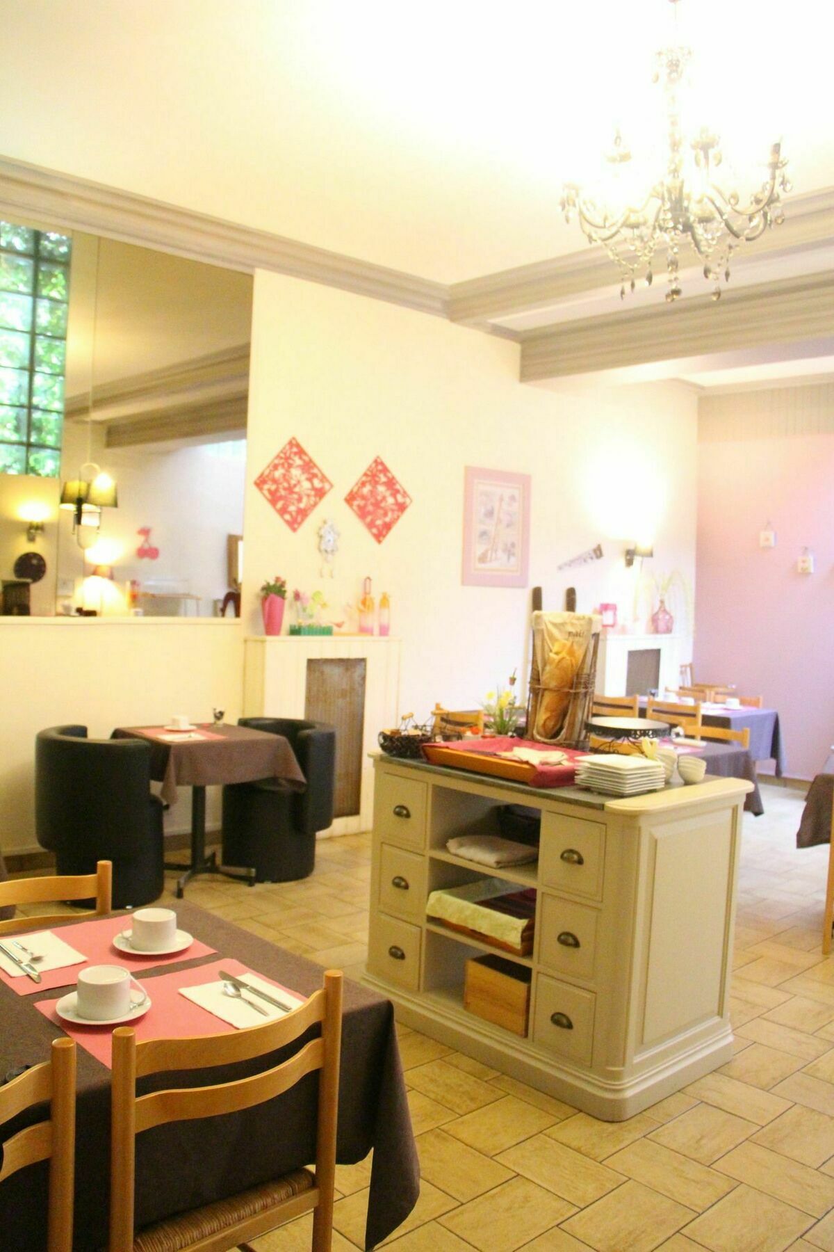 Hotel Le Colibri Aix-les-Bains Eksteriør billede